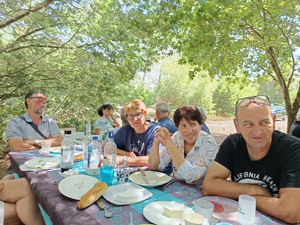 Repas du 1 07 2026 Club photo Arésien